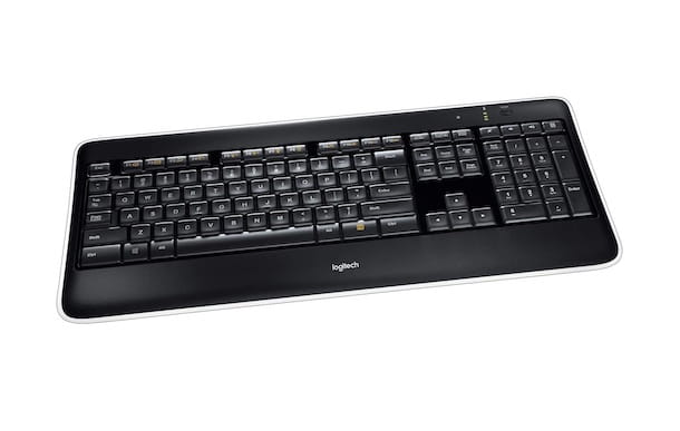 Logitech K800